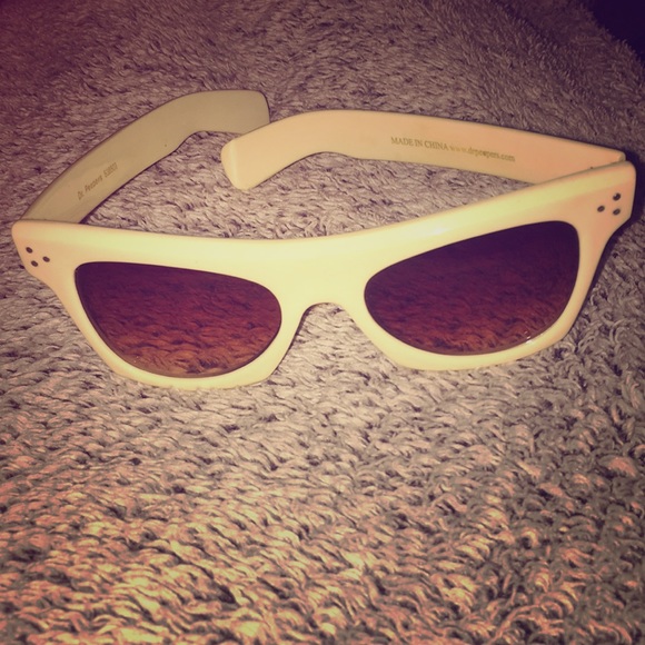 Vintage style 60s Cool Cat Dr. Peepers Sunglasses - Picture 1 of 3